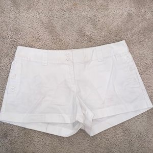 Island company relaxed forever white shorts